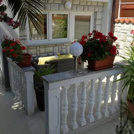 Me Living - - Strandnaehe Πούλα