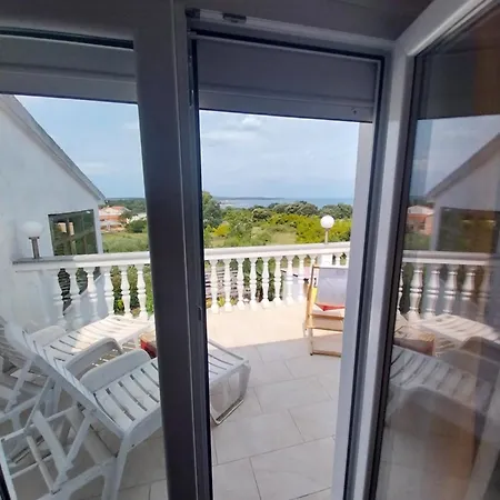 Me Living - - Strandnaehe * Πούλα