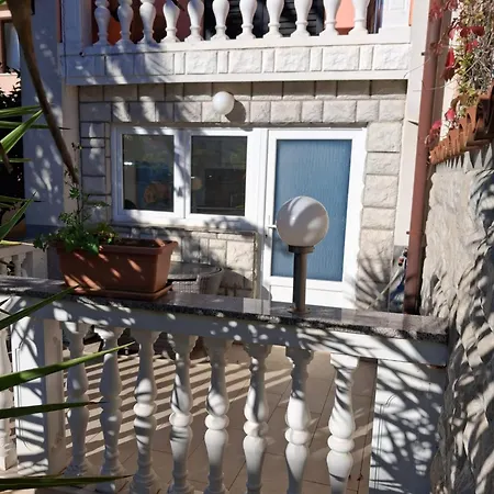 Me Living - - Strandnaehe Πούλα