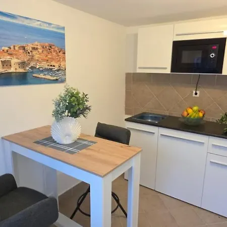 Me Living - - Strandnaehe Apartmán *