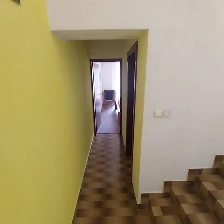 Me Living - - Strandnaehe Apartament Pula