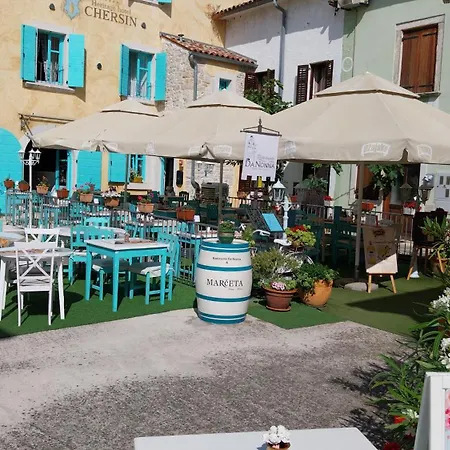 Me Living - - Strandnaehe *