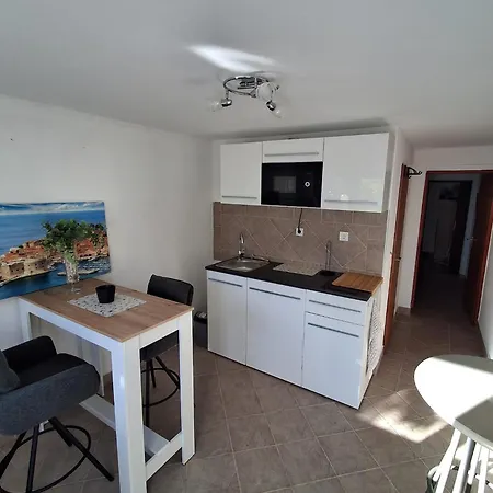 Me Living - - Strandnaehe Apartmán *