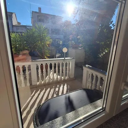 Me Living - - Strandnaehe Apartament Pula