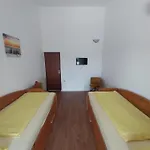 Appartement Me Living - - Strandnaehe Pula
